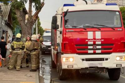 В Самаре из пожара на 7-й Просеке спасли женщину