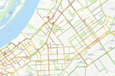 Самару вечером 19 декабря сковали 8-балльные пробки