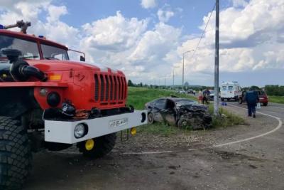В Самарской области 12 июня на трассе столкнулись две легковушки - появились подробности