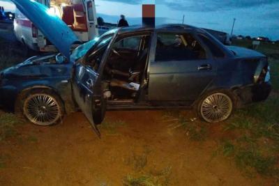 В Самарской области на трассе LADA Priora вылетела в кювет
