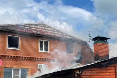 В Кинель-Черкасском районе 3 июня коттедж горел на 200 «квадратах»