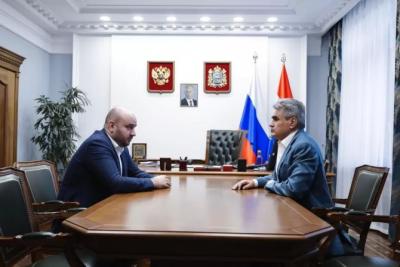 Губернатор Вячеслав Федорищев и депутат Госдумы, руководитель фракции «Новые люди» Алексей Нечаев провели рабочую встречу