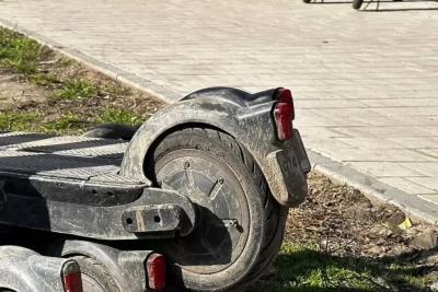 Парень с почечной недостаточностью серьезно пострадал при падении с самоката