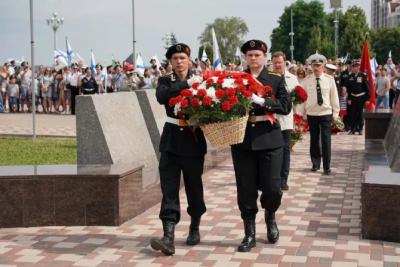 Вячеслав Федорищев поздравил военных моряков и ветеранов с Днем ВМФ