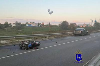 В Самарской области мотоциклист разбился насмерть в ДТП с легковушкой