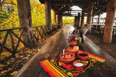 Есть вареники и улыбаться: какие праздники отмечают 8 октября