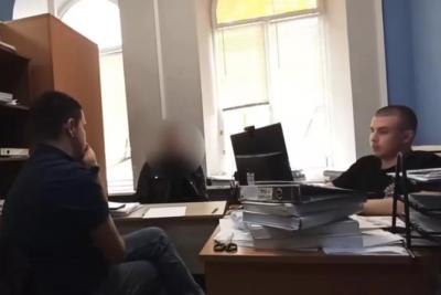 В Самаре мужчина зарезал знакомого во время застолья