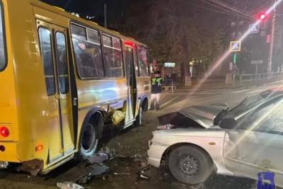 Восемь пострадавших: в Самаре в ДТП попала детская команда по спортивной гимнастике