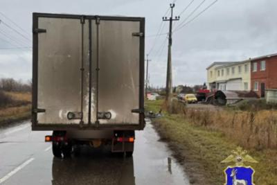 В Самарской области грузовик сбил 63-летнего пешехода