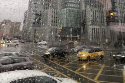 Ночью 16 ноября в Самарской области ожидается гололедица и сильный ветер