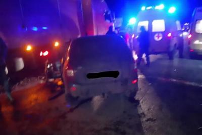 В Самарской области 15 ноября пострадали 3 человека в аварии с 2 грузовиками и 2 легковушками