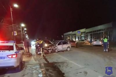 В Сызрани 19 ноября водитель «Гранты» пострадал в массовой аварии