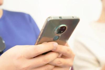 Мошенники обманывают россиян с помощью новогодних открыток