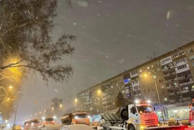 В Самаре на региональных трассах в усиленном режиме расчищают снег