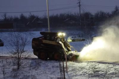 За одну ночь с трасс Самарской области вывезли более 350 тонн снега