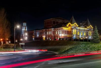 Вячеслав Федорищев поздравил жителей Самарской области с Днем работника культуры