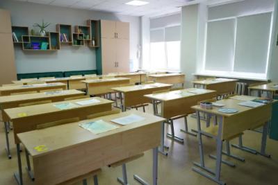 Минпросвещения: продлевать учебный год и вводить пятую четверть не планируется