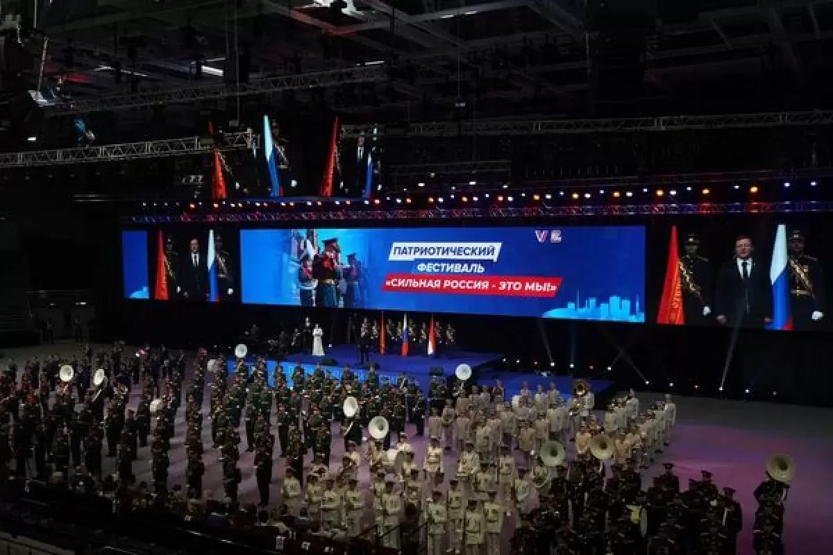 Военные оркестры со всей страны выступили в Самаре