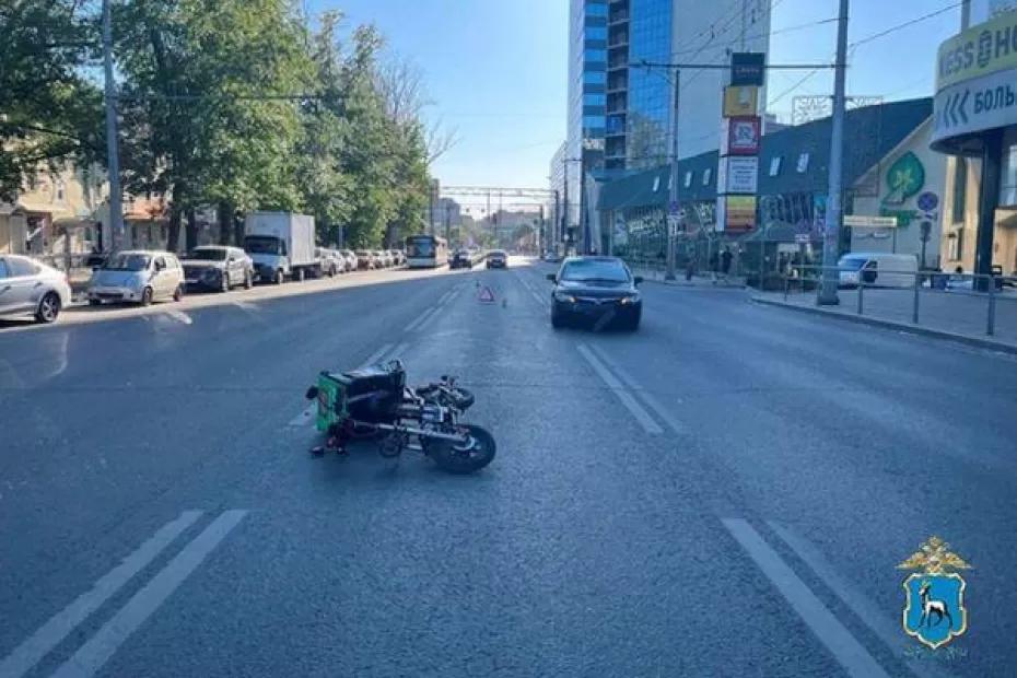 В Самаре за сутки два велоси­пе­диста попали в больницу в результате ДТП