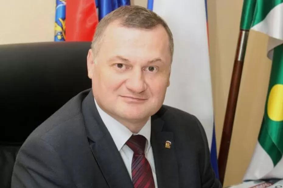 Прокуроры разобрались с уголовным прошлым главы района из Самарской области