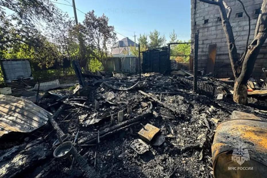 В Самаре 3 человека пострадали при пожаре в дачном доме