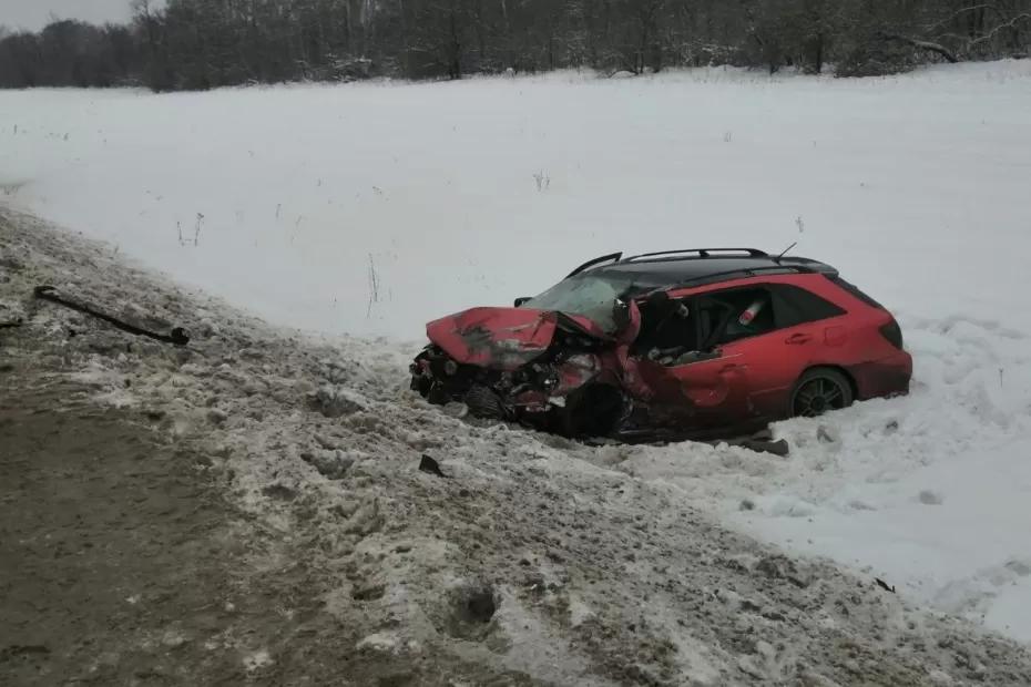 Три человека погибли в автокатастрофе на трассе М-5 в Самарской области