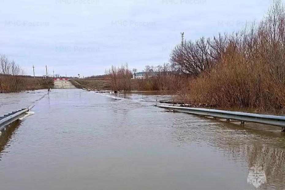 В Самарской области из-за паводка подтоплены два низководных моста