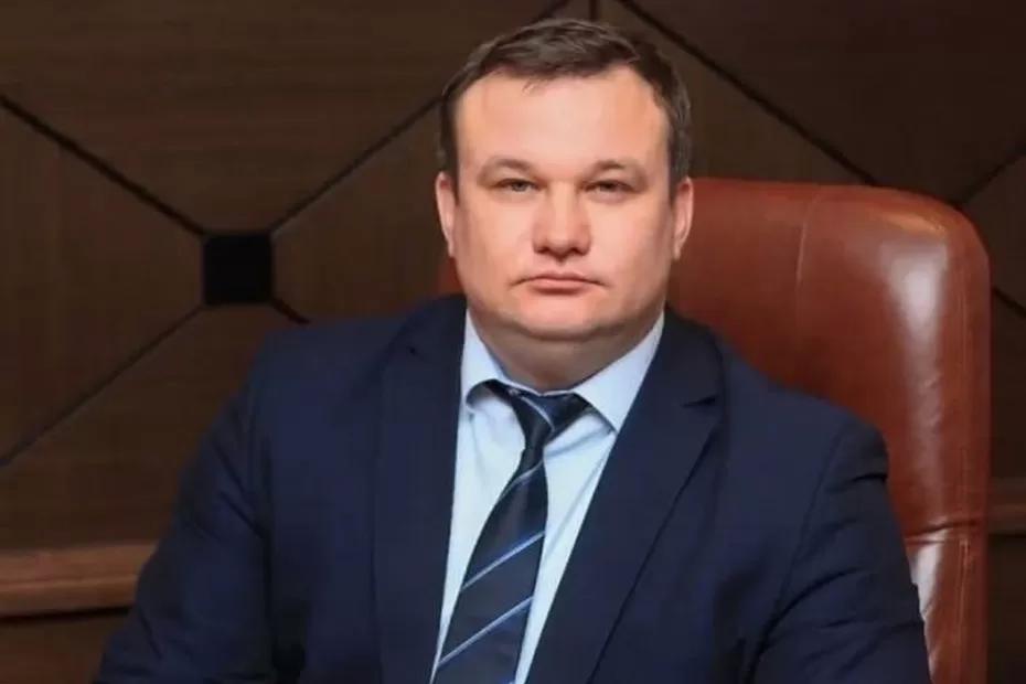 Подозреваемого во взятках экс-главу Безенчукского района Самарской области требуют уволить из-за утраты доверия Подозреваемого во взятках экс-главу Безенчукского района Самарской области требуют уволить из-за утраты доверия