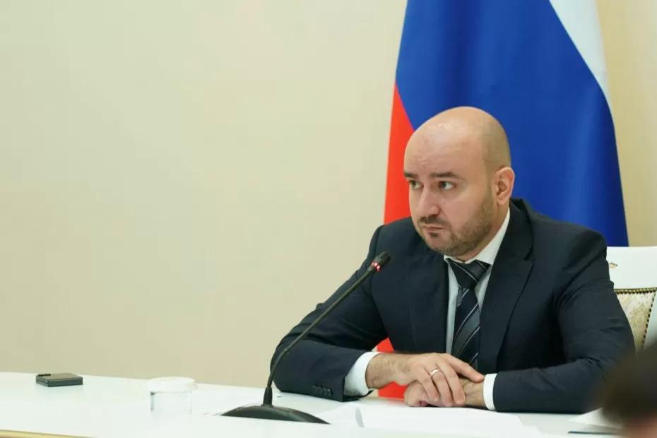 Вячеслав Федорищев поручил оптимизировать систему бронирования путевок в летние лагеря, чтобы исключить сбои