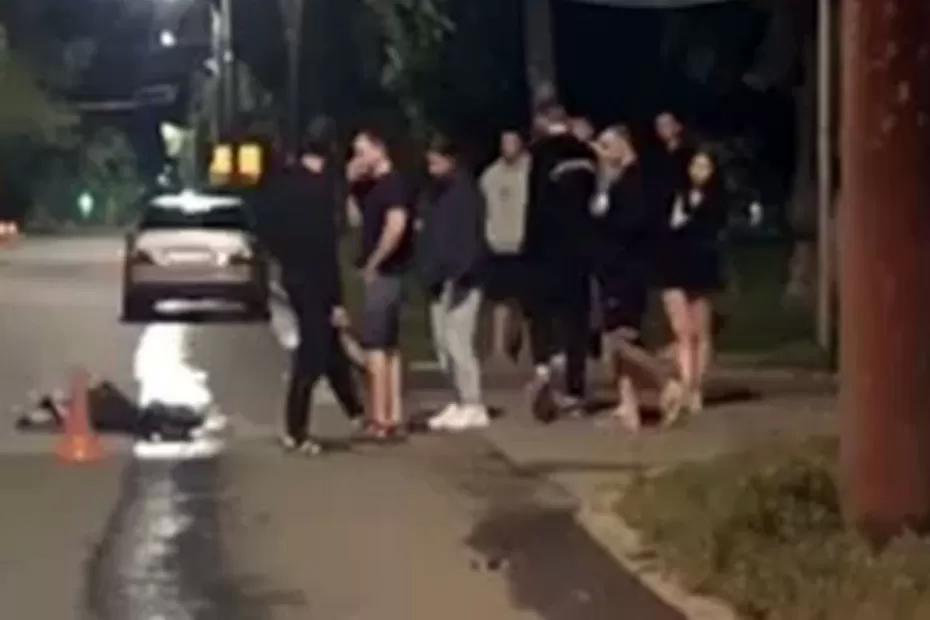В Самаре автомобиль переехал пешехода, лежавшего на дороге: что известно на данный момент В Самаре автомобиль переехал пешехода, лежавшего на дороге: что известно на данный момент