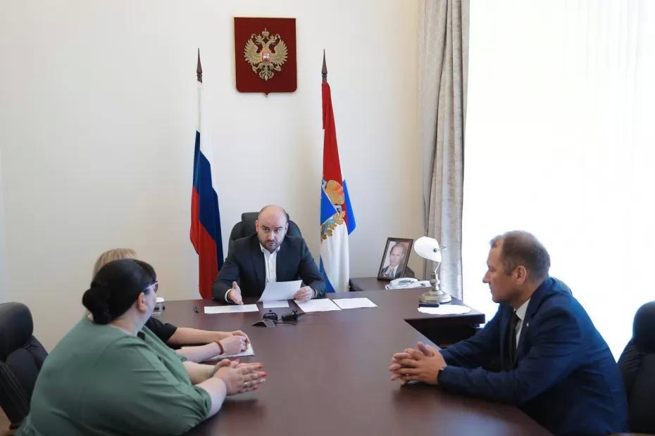 Прием населения провел губернатор Самарской области: решение всех вопросов на личном контроле Прием населения провел губернатор Самарской области: решение всех вопросов на личном контроле