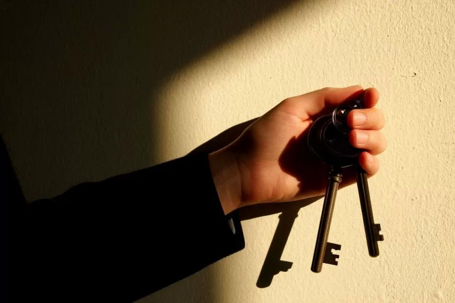 Риелтор из Самарской области обманула жителей Оренбуржья на 20 млн рублей: что произошло