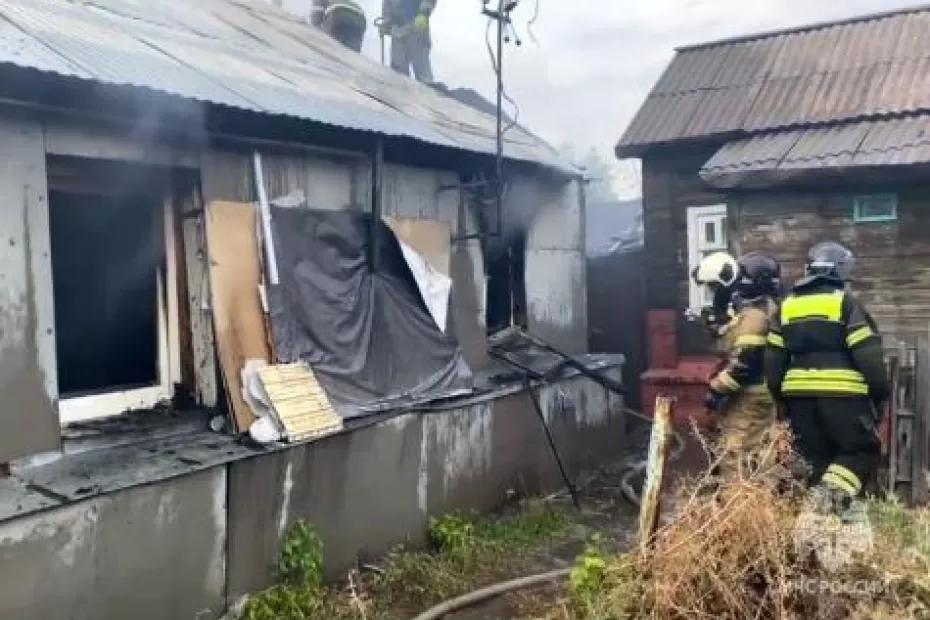 В Самарской области два человека погибли при пожаре в частном доме