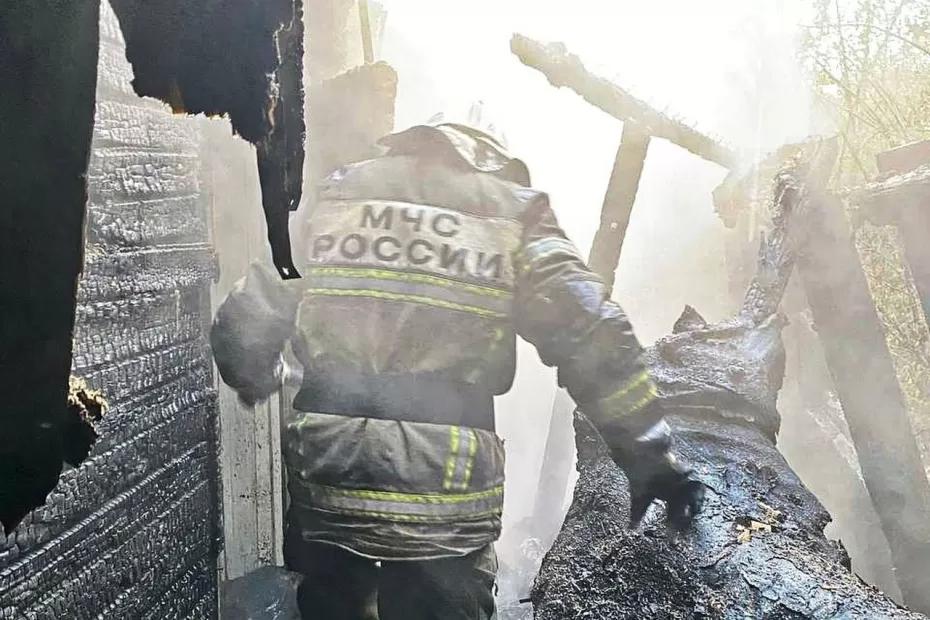 В Самаре сгорел дом на улице Морфлотской - появились подробности