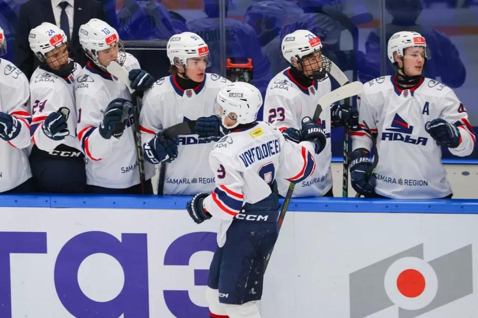 Тольяттинская «Ладья» на выезде победила «Ирбис» в МХЛ