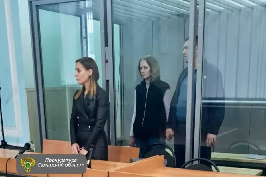 В Самарской области супружеская пара устроила в двух гаражах нарколалобаторию - последние новости