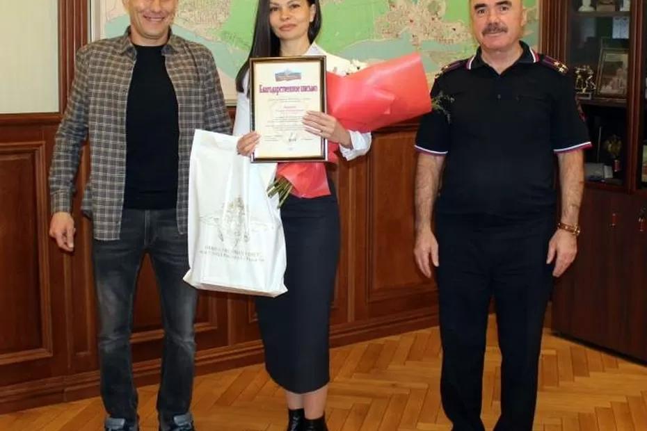 В Тольятти сотрудница банка уберегла старика от потери 2,5 млн рублей