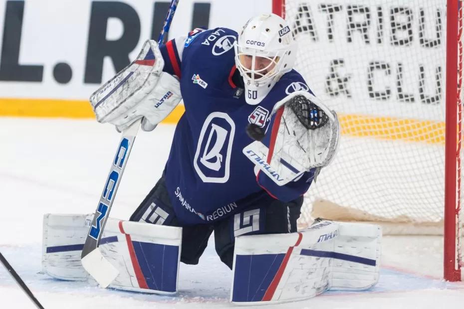 Тольяттинская «Лада» дома уступила «Авангарду»