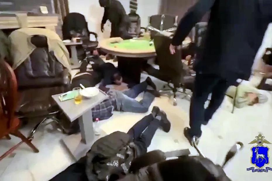 Под Тольятти силовики накрыли подпольное казино, где играли 12 человек: что известно на данный момент