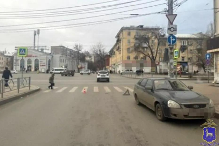 В Самаре пенсионерку на переходе сбила &laquo;Приора&raquo; - фото