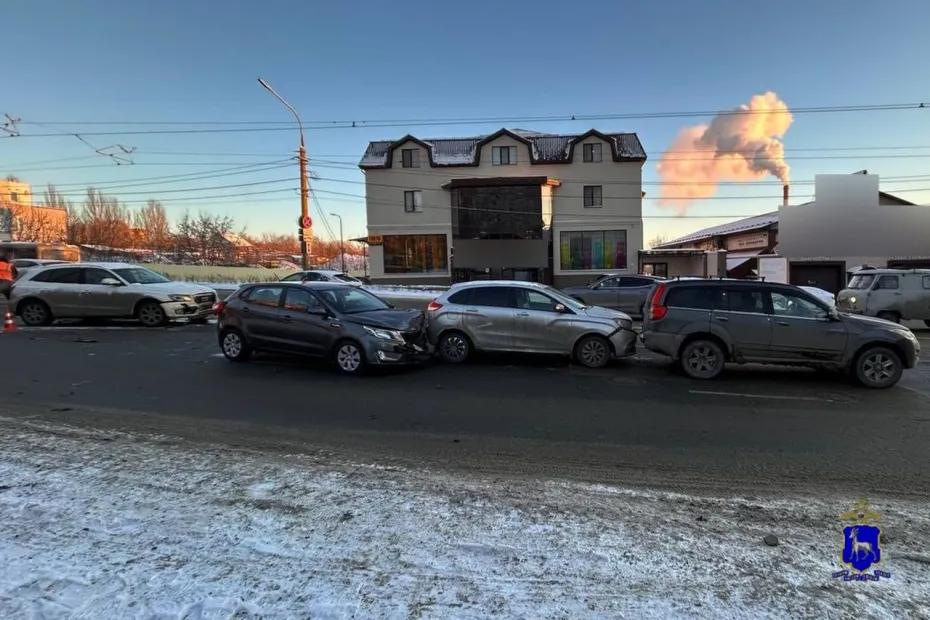 В Самаре женщина на &laquo;Ауди&raquo; устроила массовое ДТП