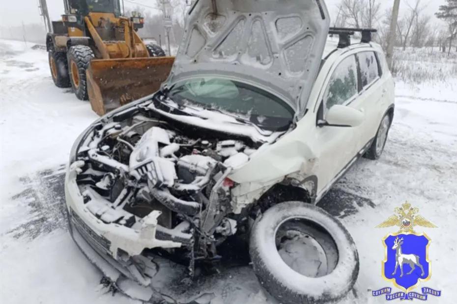 Две легковушки потеряли колеса при столкновении в Самарской области: что известно на данный момент