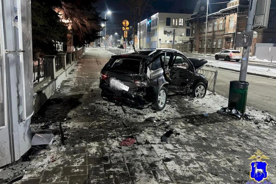 В Самаре 5 человек пострадали в столкновении двух легковушек