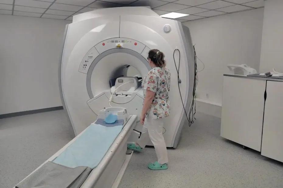 В Медгородке Тольятти начал работать новый аппарат МРТ