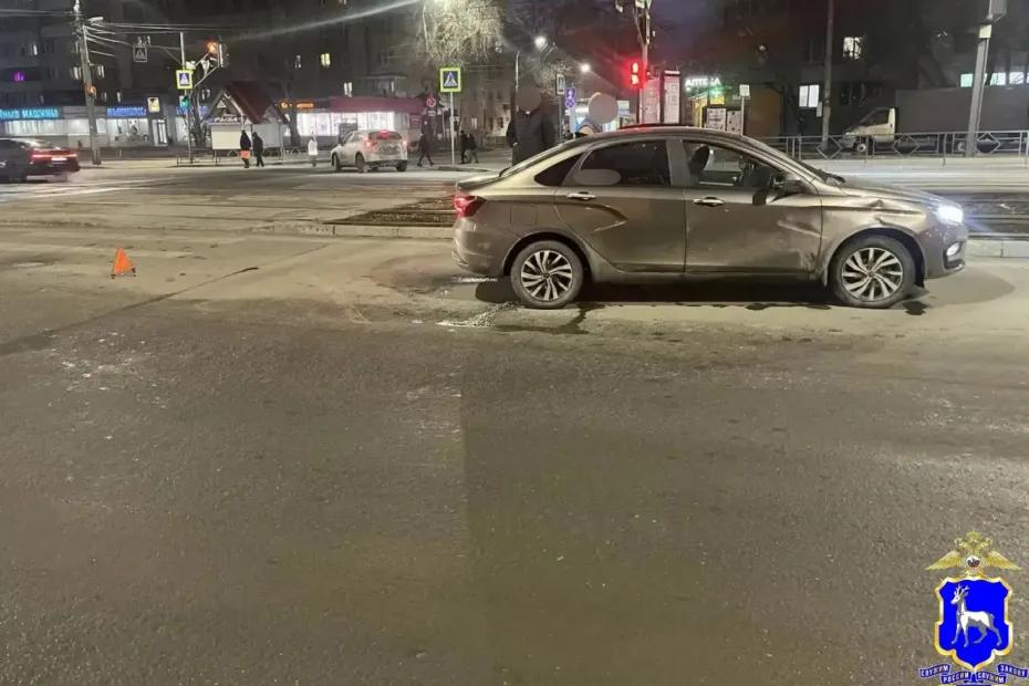 В Самаре водитель LADA Vesta на пешеходном переходе сбил 8-летнего мальчика