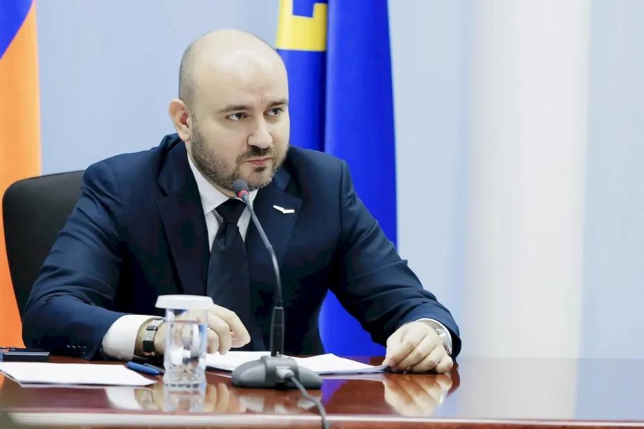Вячеслав Федорищев поручил привести в порядок причальную инфраструктуру в Самаре