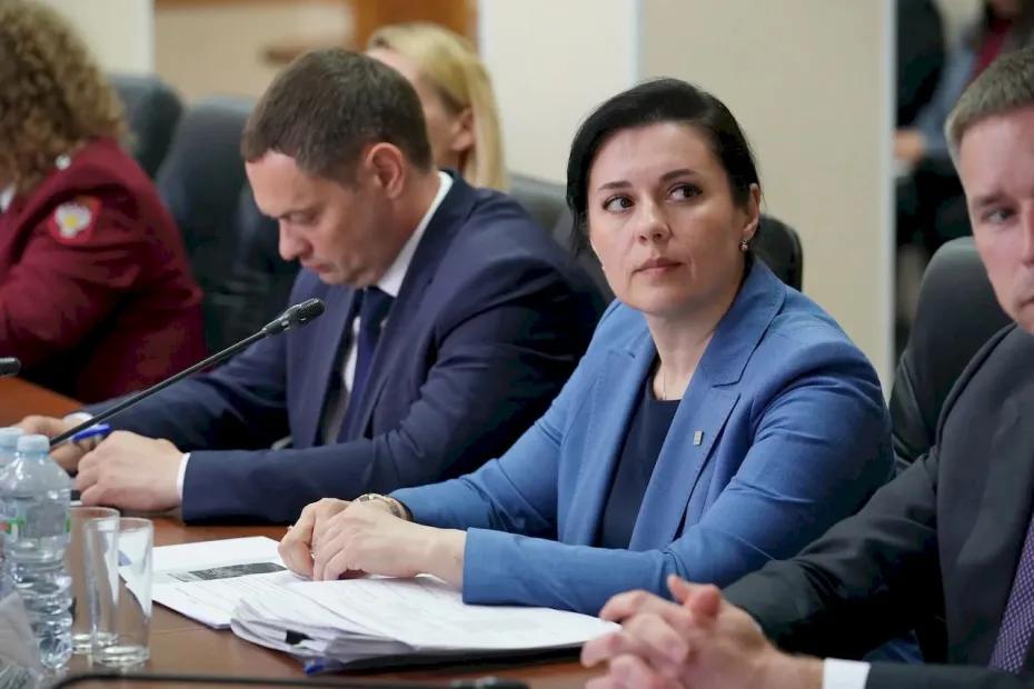 Вячеслав Федорищев на оперативном совещании поставил задачи по развитию Новокуйбышевска