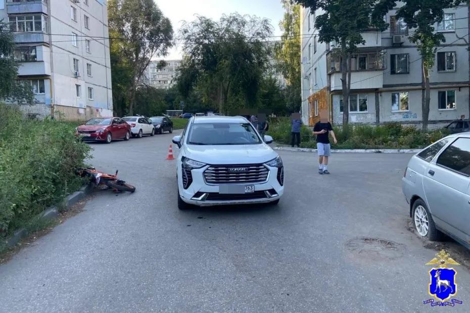 В Самаре кроссовер сбил 14-летнего подростка, ехавшего на электропитбайке