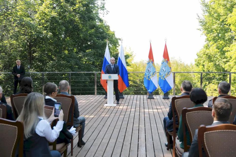 Вячеслав Федорищев впервые вручил знак &laquo;За вклад в развитие Самарской области&raquo; выдающимся жителям