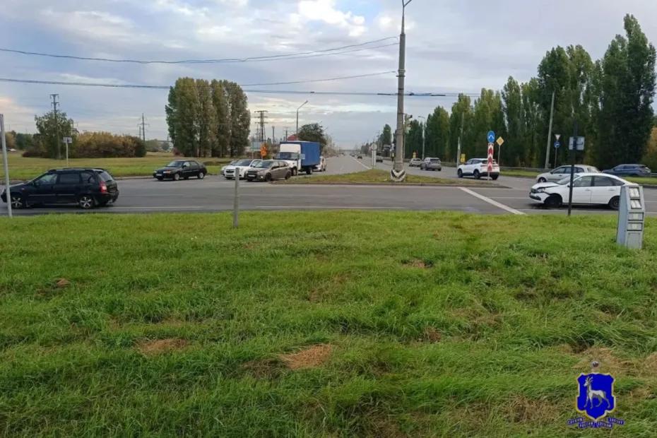 В Тольятти пострадал пассажир &laquo;Гранты&raquo;, догнавшей &laquo;Калину&raquo;